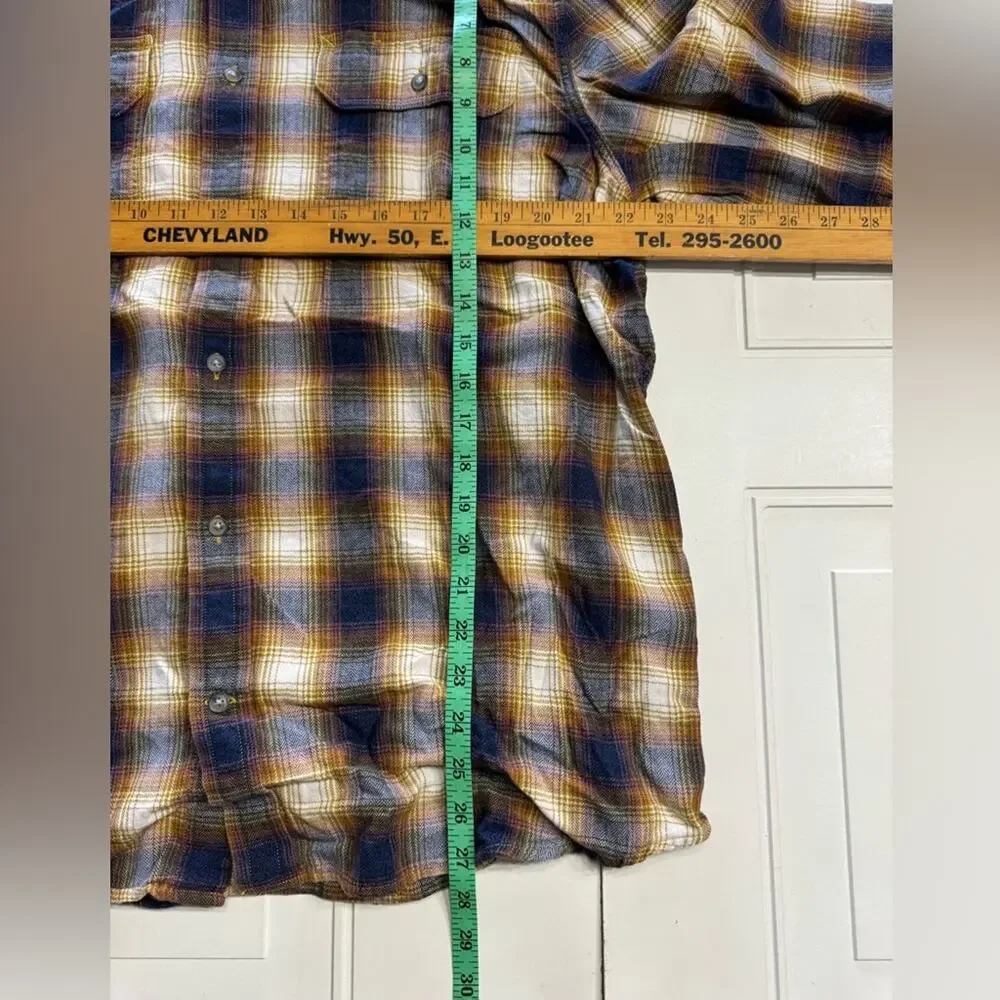 Banana Republic Mens Sz XL Organic Cotton Standard Fit Plaid Button Down Shirt‎